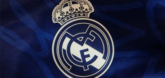 ريال مدريد يشن هجوماً شرساً على صحفي بعد مقارنة مثيرة للجدل