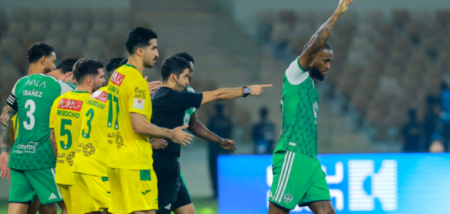 الأهلي يطغى على الخليج بـ4-1 في مباراة صادمة تعيد تأكيد برزته في دوري روشن