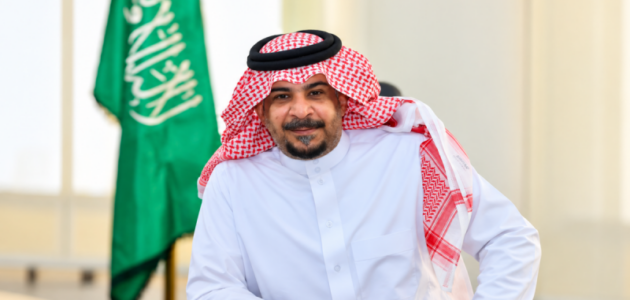 محمد العنزي يفضي إلى صدمة في ساحة الشعر: مرحلة ازدحام لا تُستهون بها