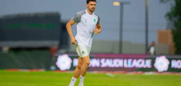 ديميرال يُغيب عن الأهلي أمام الخليج: إصابة مفصل القدم تُعطل خط الدفاع