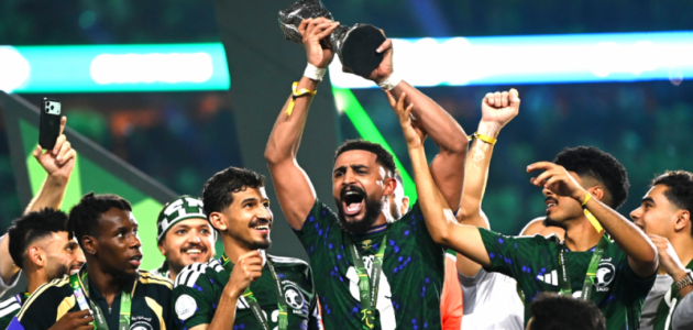 تتويج المنتخب السعودي يرفعه فيفا بثلاثة مراكز: صعود غير متوقع في تصنيف العالم