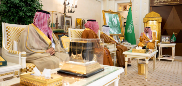 أمير القصيم يقدّم تقريراً نهائياً يسطّر نجاح مزايد الإبل: 30 مليون ريال على أكثر من 700 مسوّق