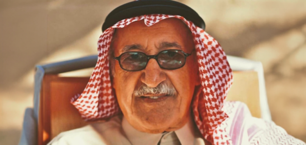 وفاة الشاعر السعودي محمد العلي: نهاية رحلة حافلة بالحداثة والإنجازات