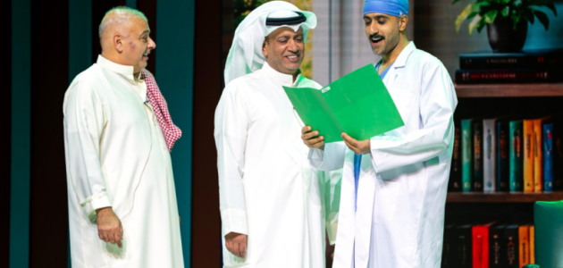شوقر دادي يختتم مسرحية كوميدية في ليلة لا تُنسى