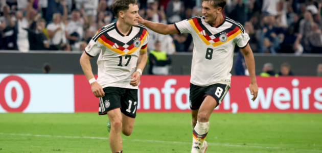 كلوب يحقق الانتصار الأول على صربيا: 2-0 في أليانز أرينا