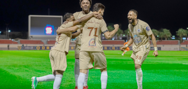 الجبلين يواصل سلسلة الانتصارات ويعيد الصدارة بعد فوزه على الرائد 1-0