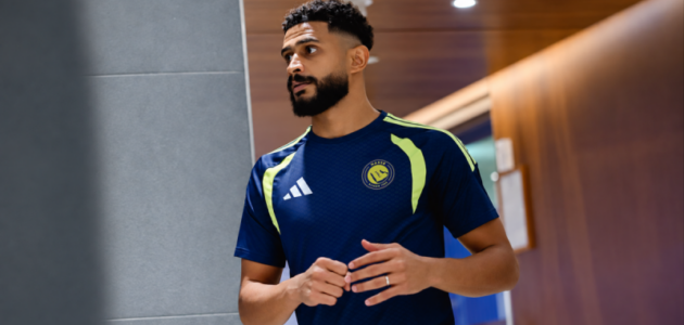 العمري يعود إلى النصر قبل مواجهة نيفتشي: تفاصيل الترتيب والقرار الفني